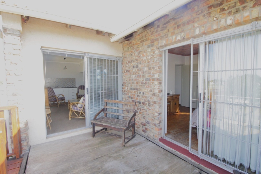 3 Bedroom Property for Sale in Wavecrest Eastern Cape